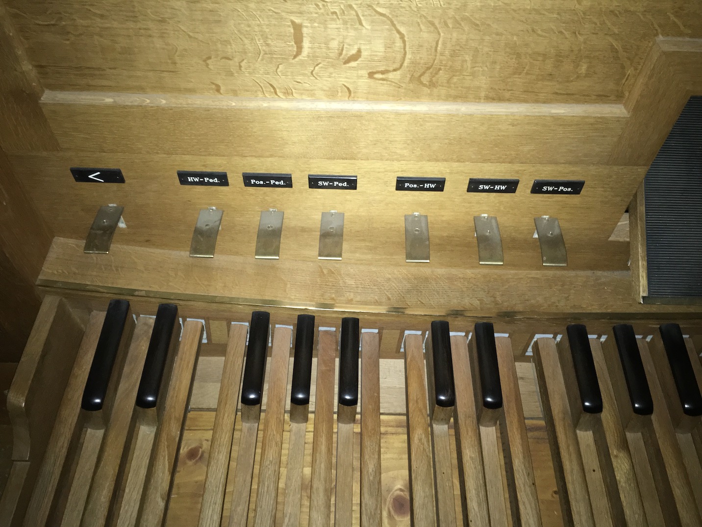 Tritte der Spielhilfen etc. Tritte der Spielhilfen etc.