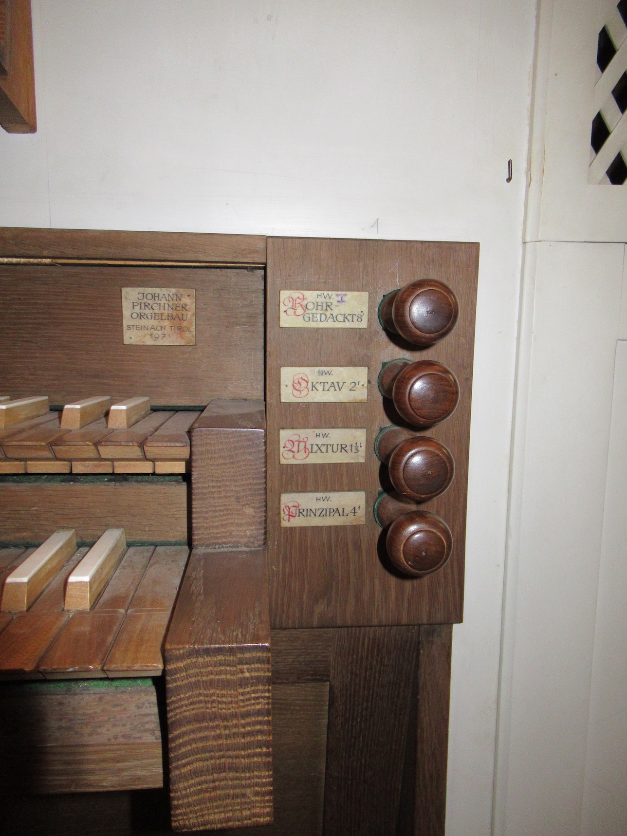 Registerzüge rechts