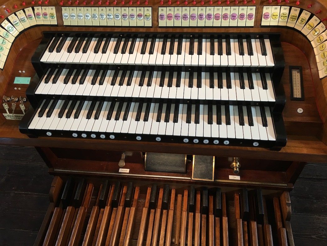 Spieltisch nach Restaurierung