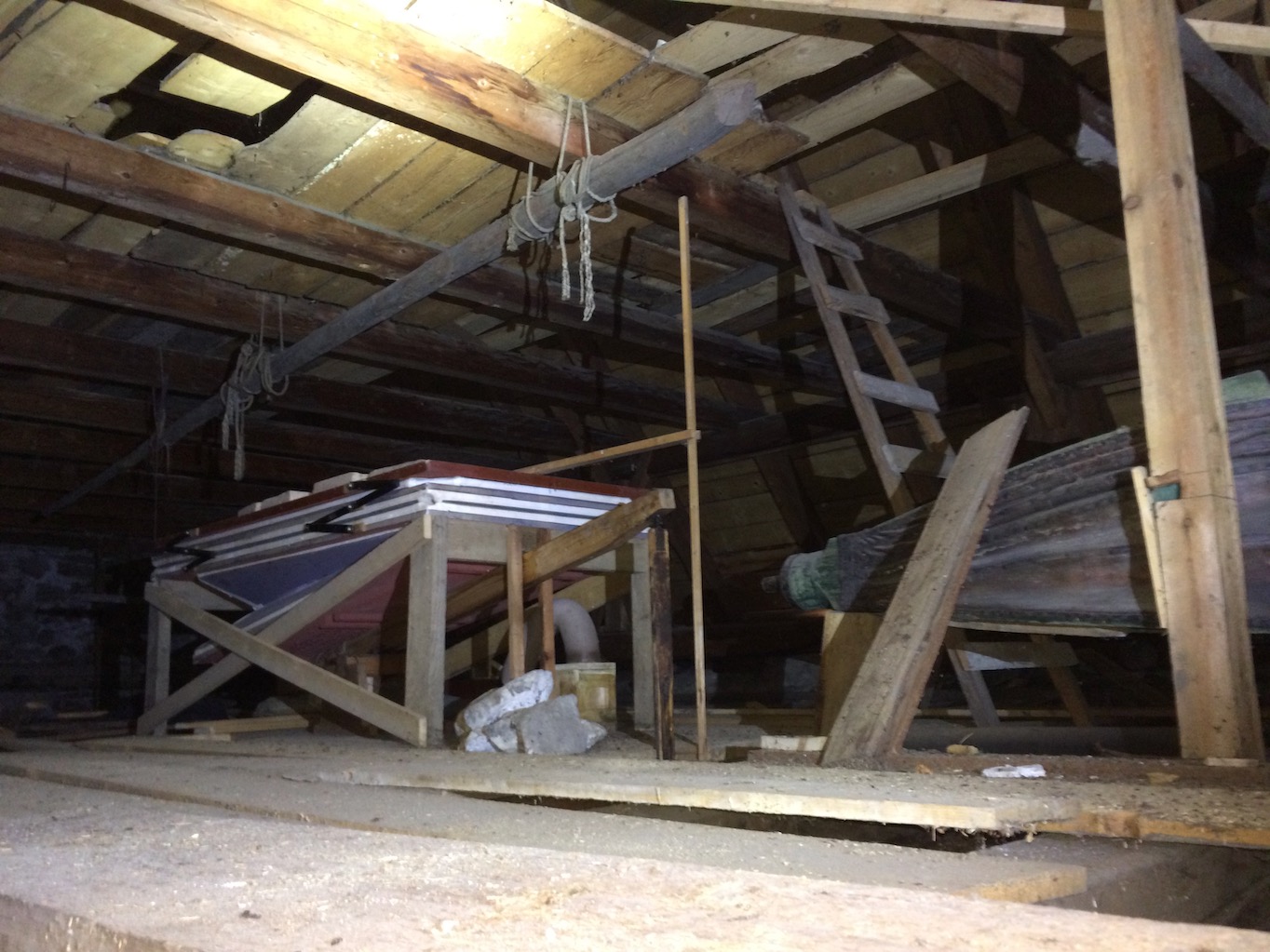 Neuer gebrauchter Balg seit 2008 auf dem Dachboden