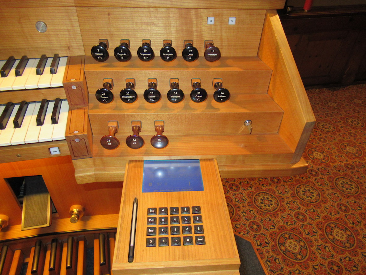 Registerzüge rechts