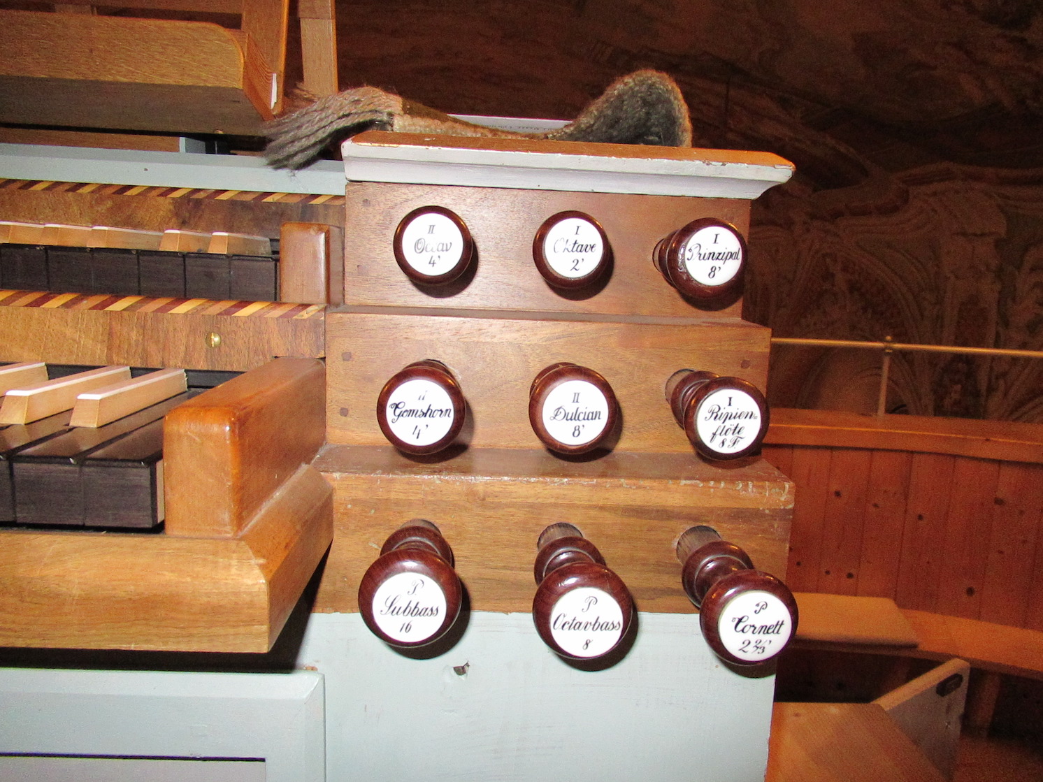 Registerzüge rechts