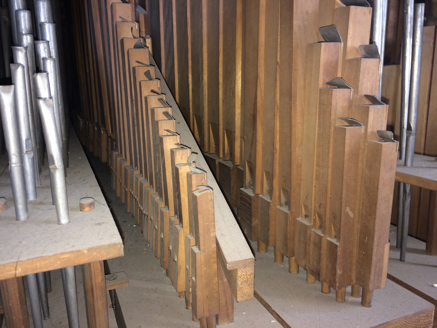 Flöte 4' als Philomela und rechts Hohlflöte 8'