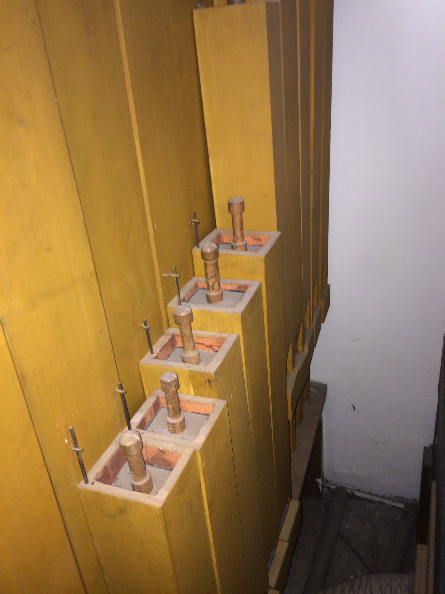 Subbass von 1889 mit Diskantergänzug von 1935