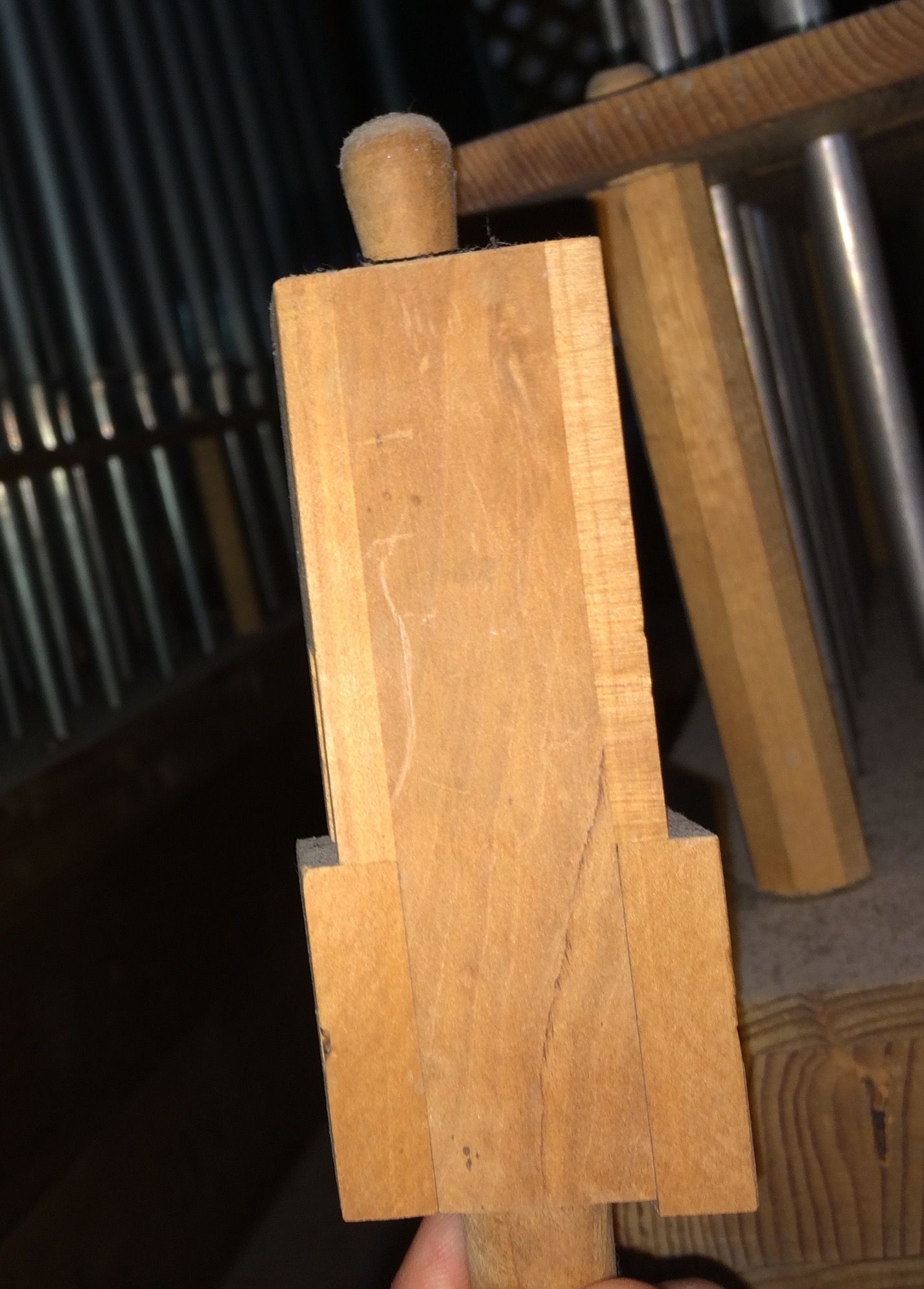 Bordun 8' mit zwei Labien, Pfeife f3