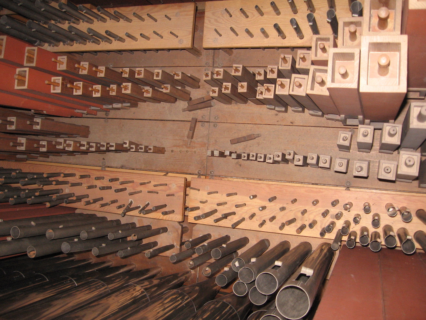 Pfeifenwerk, Flöte 4' mit zwei Labien und durchbohrtem Spundgriff