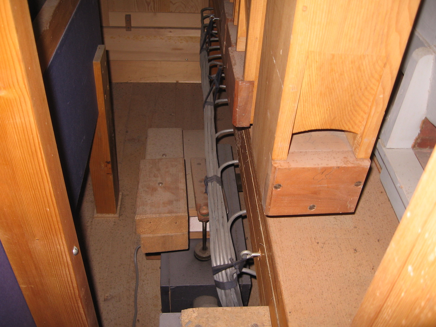 Pedallade und Zartbasseinschaltung Pedallade und Zartbasseinschaltung