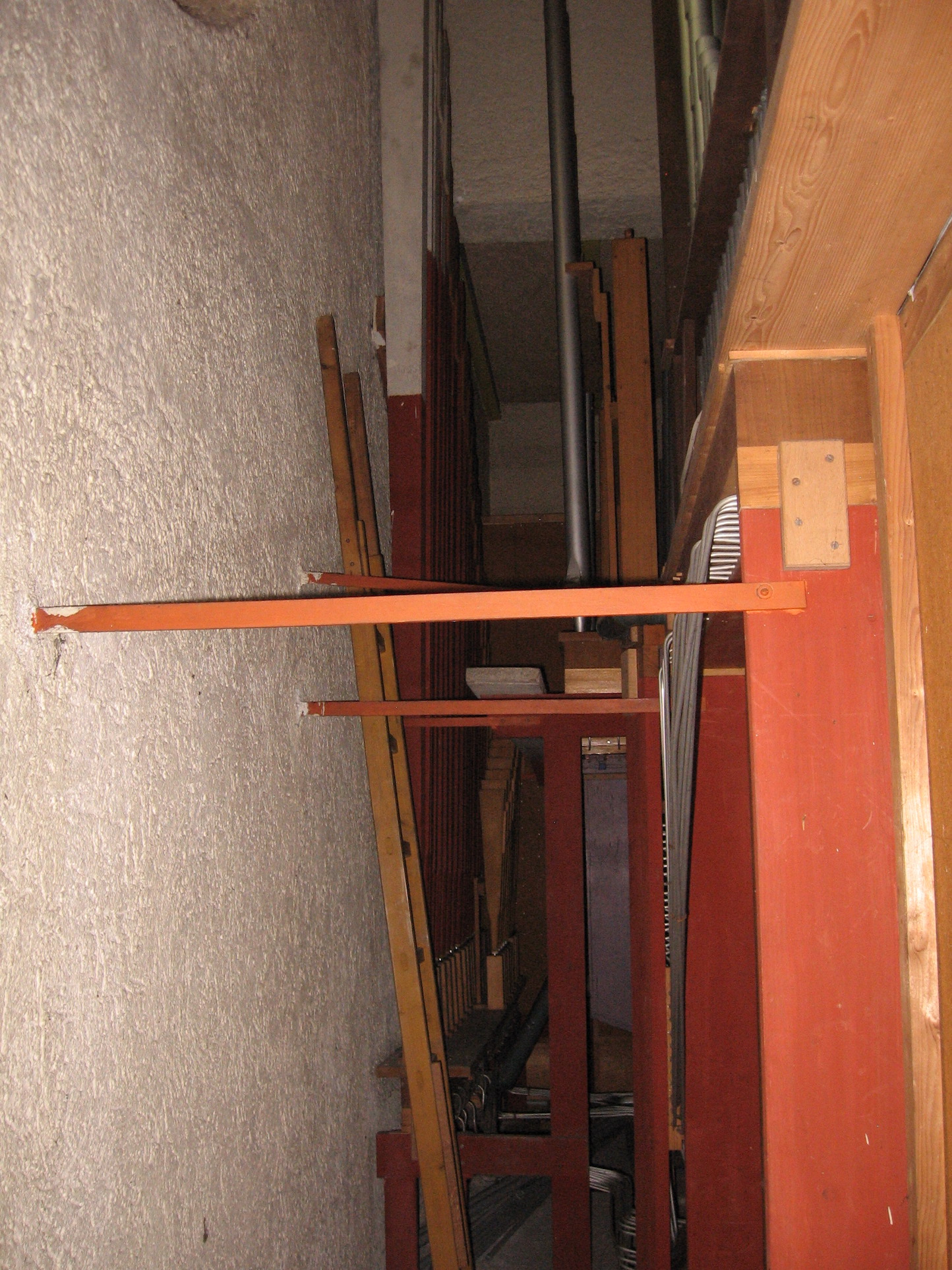 Rückseite des Mittelfelds, Traktur zum Choralbass 4'