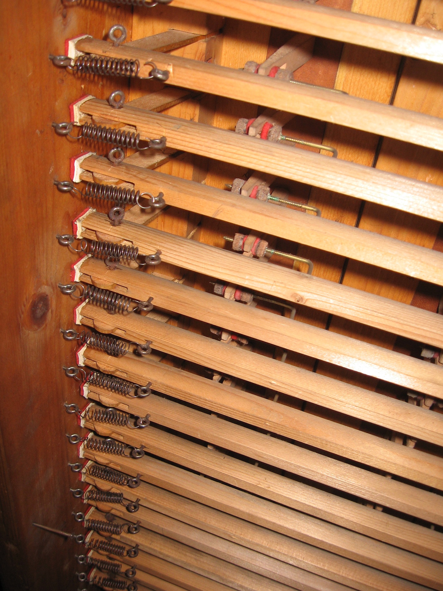 Hängeventillade - Mitnehmer mit Rückholfedern