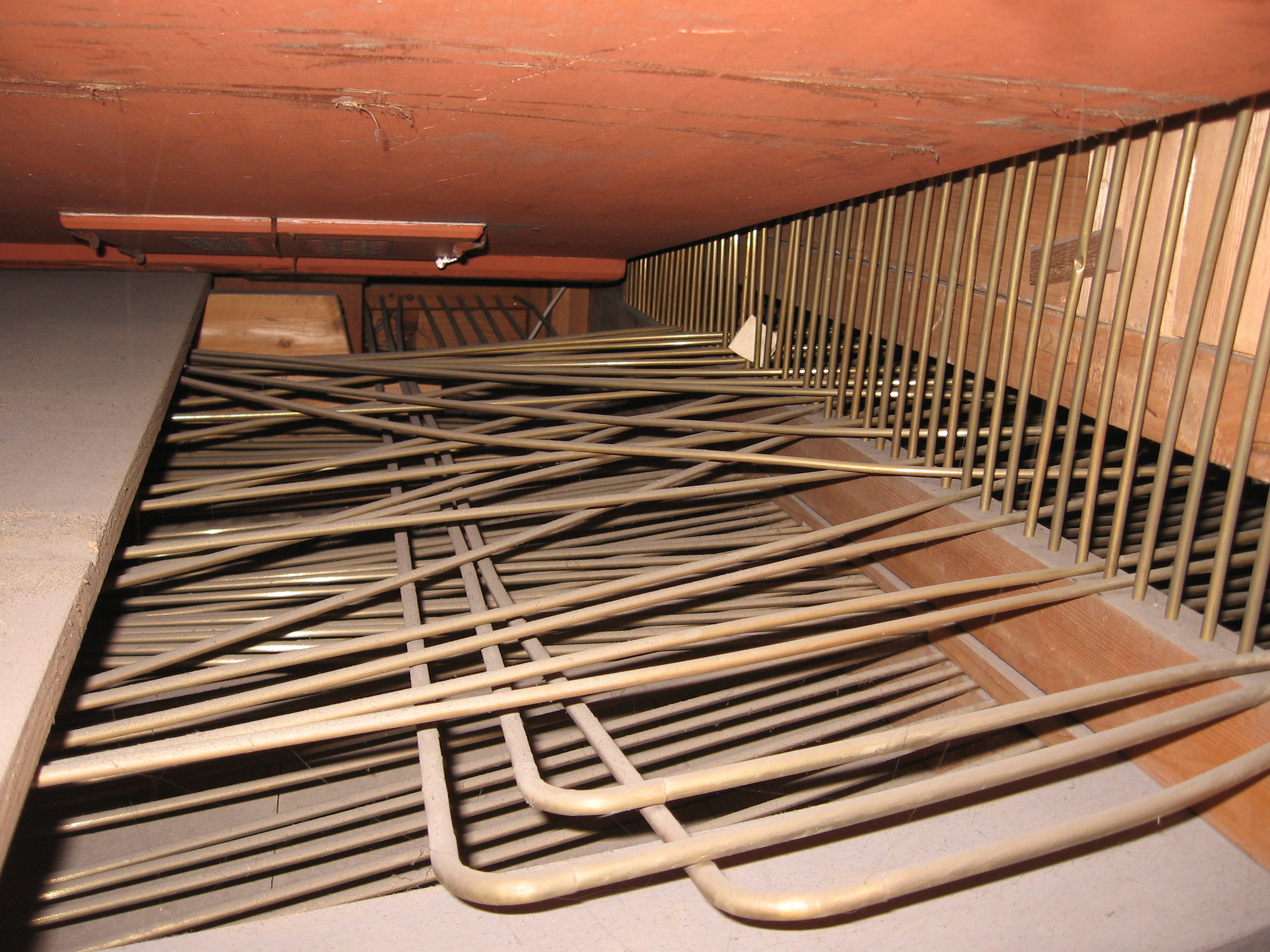 Verrohrung unter dem Balg