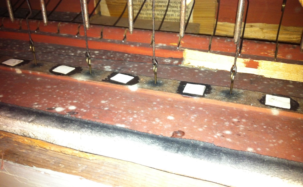 Ventilkasten HW (Schimmel & ehem. Pedalkoppelabzüge)